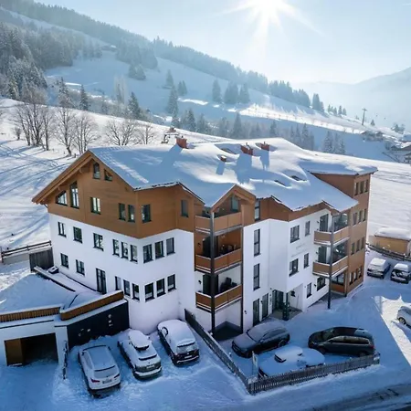 Holiday home Mountainresort 13 Dienten am Hochkoenig